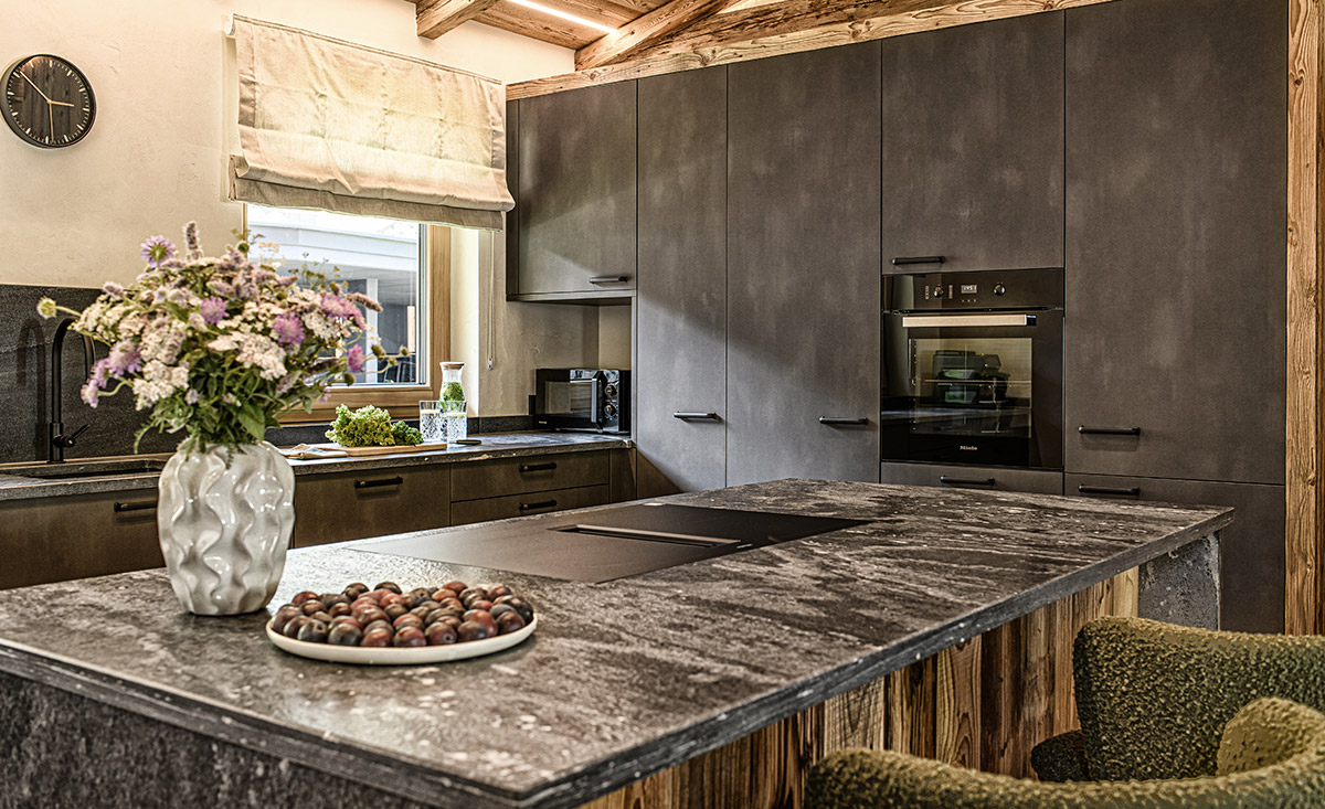 Moderne Küche im Chalet Naturhof Eibl